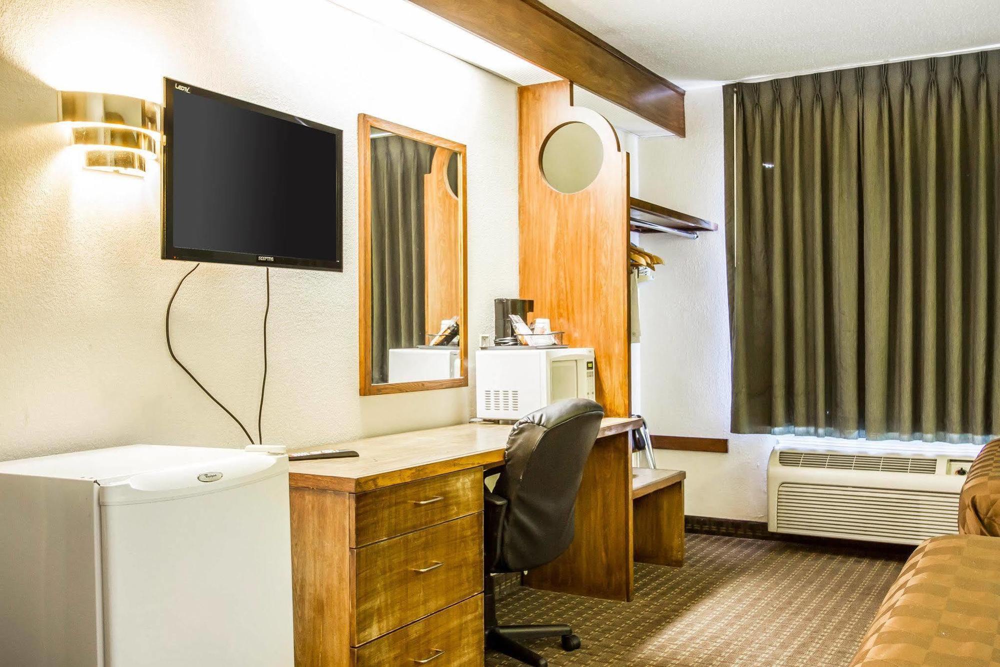 Rodeway Inn 멤피스 외부 사진