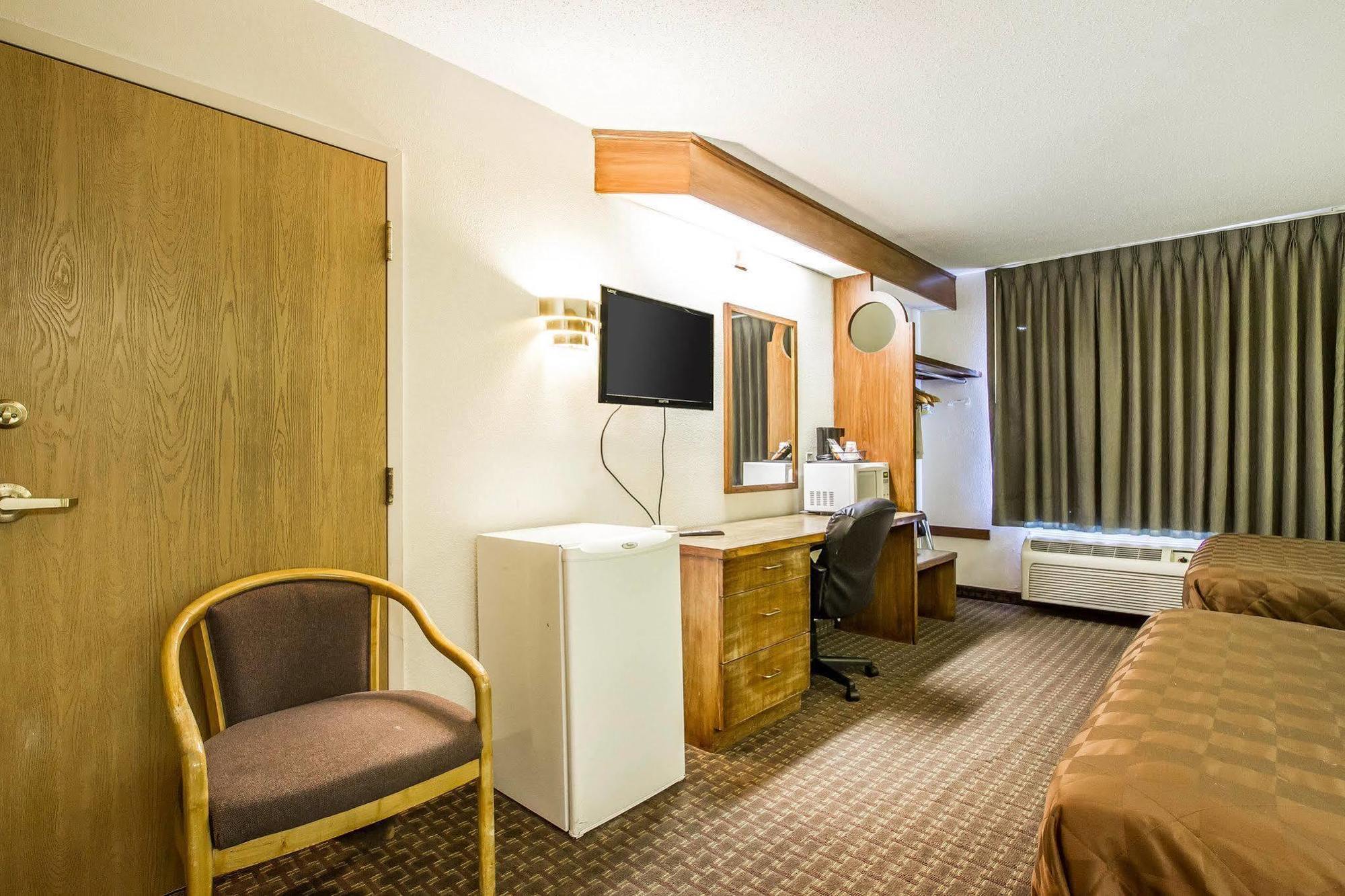 Rodeway Inn 멤피스 외부 사진